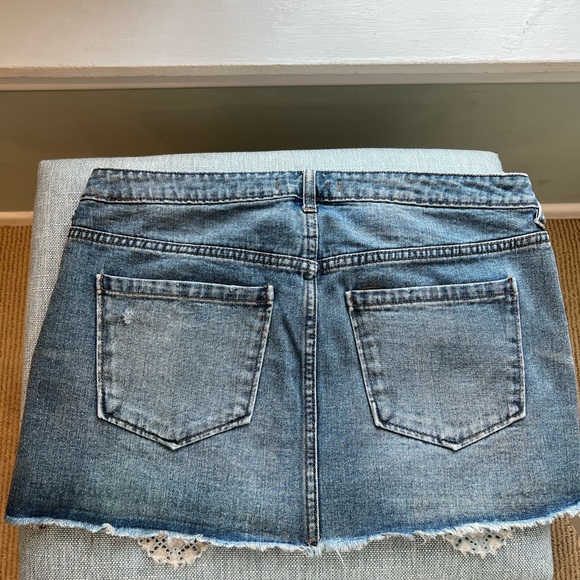 Free people size 8 women’s jeans mini skirt. - Picture 2 of 7